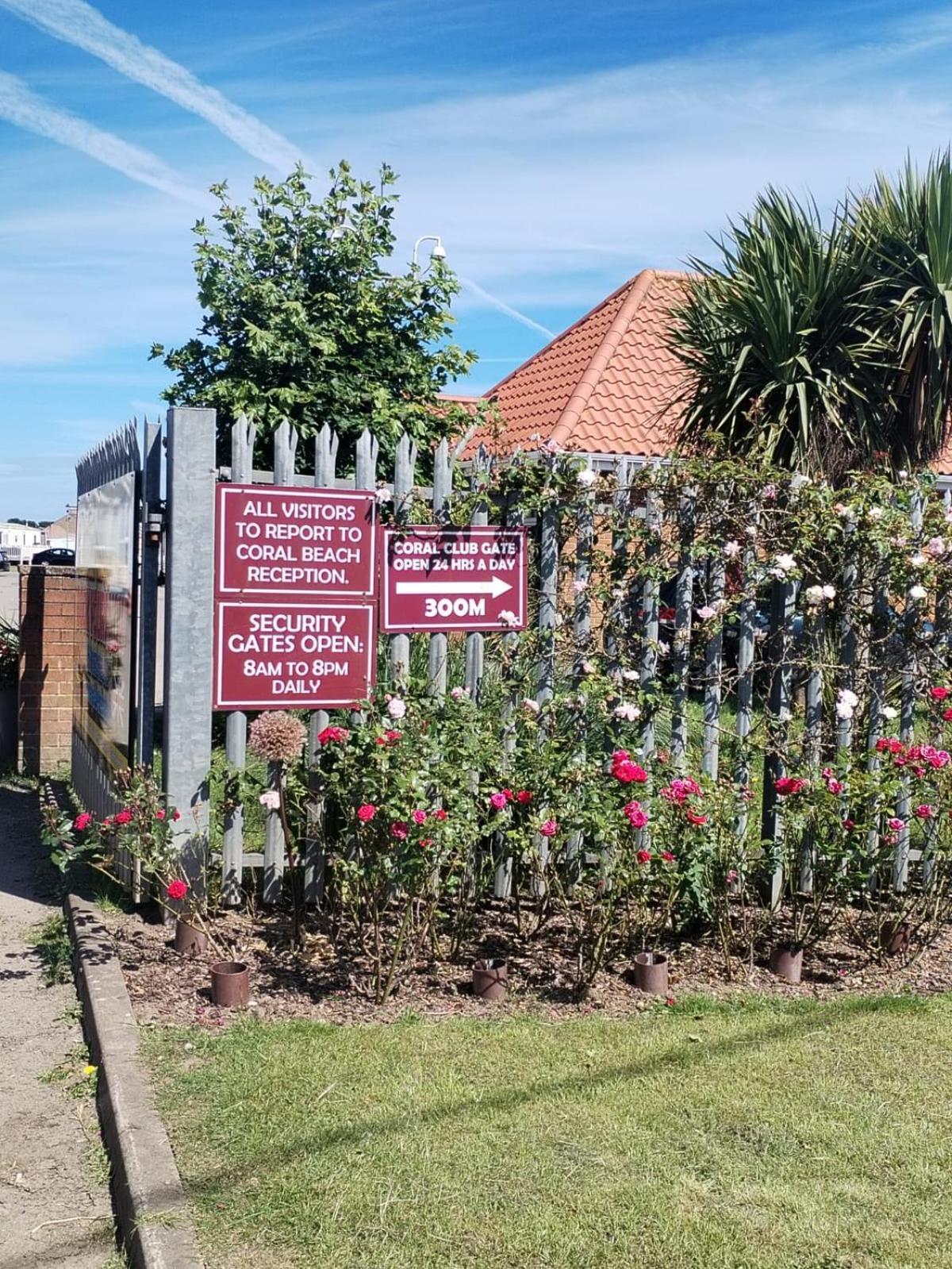 Skegness Ingoldmells Near Skegness Raceway Holiday Let By Sophia Room photo